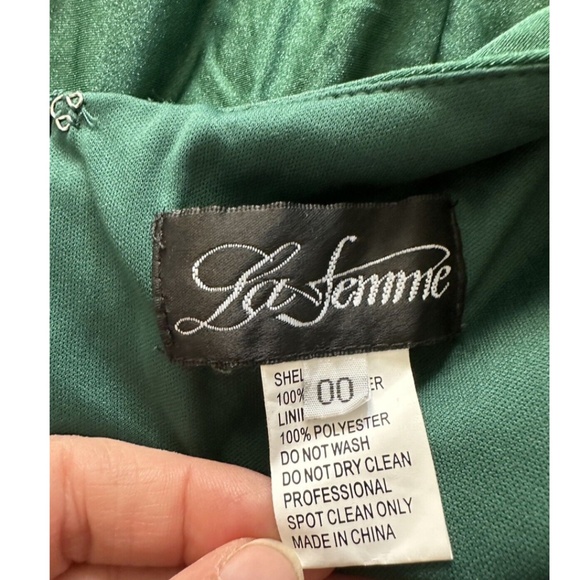 NEW La Femme Lace Up Back Jersey Mermaid Gown  Size 00 - Picture 11 of 12